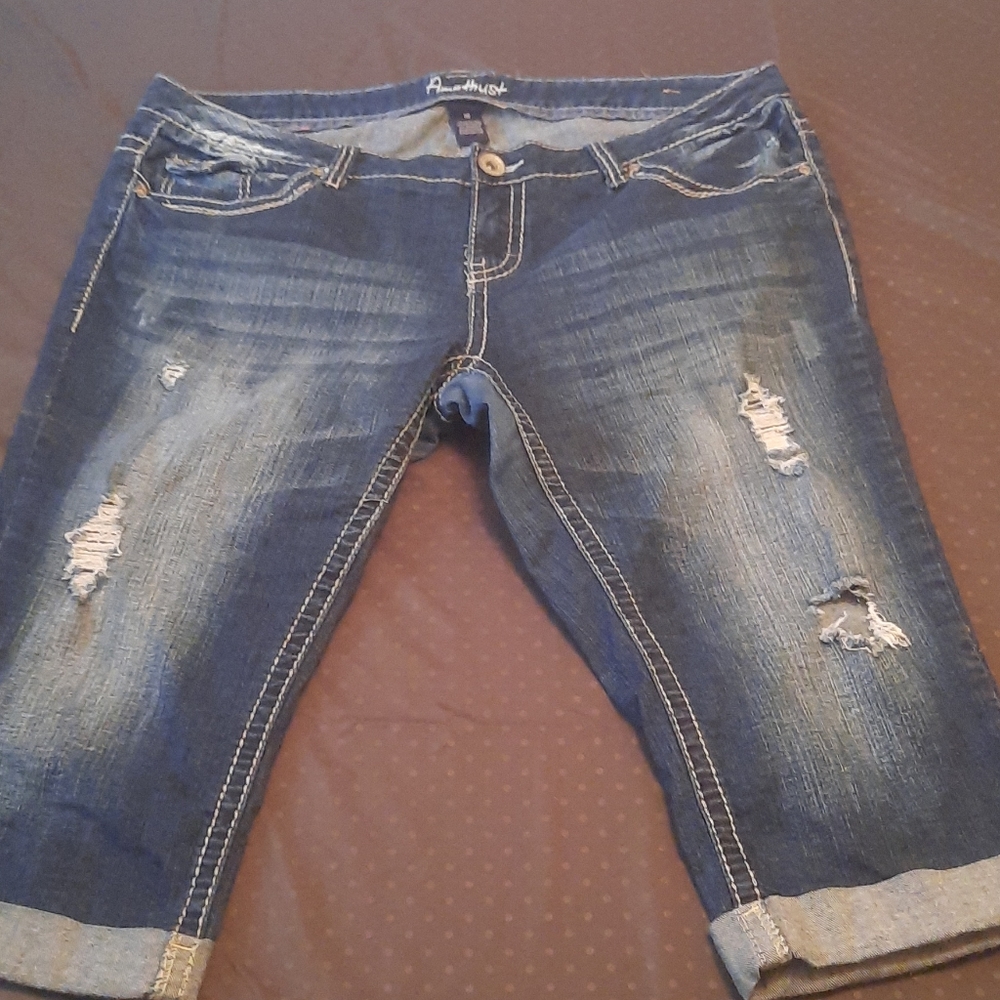 Amethyst Capri jeans
